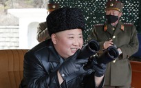 Ông Kim Jong-un chỉ đạo cuộc tập trận pháo binh Triều Tiên
