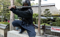 Bảo tàng ninja Nhật Bản bị kẻ trộm khiêng mất két tiền trong 3 phút