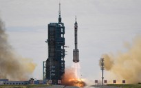 Trung Quốc đưa phi hành gia lên xây trạm không gian