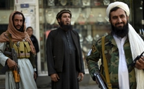 Taliban cấm tiệm hớt tóc cạo râu, bật nhạc