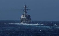 Tàu chiến Nga đuổi tàu chiến Mỹ tiếp cận lãnh hải