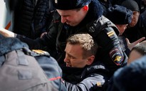 Nga bắt giữ thủ lĩnh đối lập và hàng trăm người biểu tình