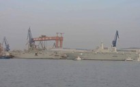 Rộ tin Trung Quốc hạ thủy tàu đổ bộ chở trực thăng lớp Type- 075 thứ 2