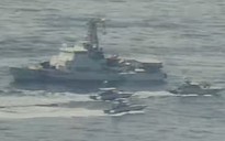 11 tàu tấn công nhanh Iran bủa vây, uy hiếp tàu chiến Mỹ trên Vịnh Ba Tư