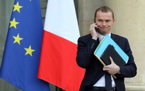 Nhà bộ trưởng Pháp bị lục soát vì nghi không khai báo quà tặng