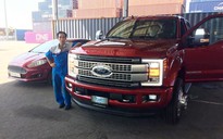 Bán tải Mỹ Ford F-450 Super Duty đầu tiên cập bến Việt Nam