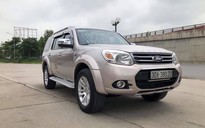 Ford Everest đời cũ không tiện nghi nhưng 'trâu' hơn xe đời mới