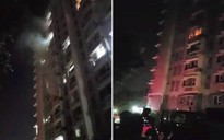 Cháy tại chung cư Flora Anh Đào lúc rạng sáng, hàng trăm người dân hoảng hốt