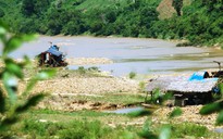 Khốc liệt biến đổi khí hậu: Sông 'chết' từng ngày
