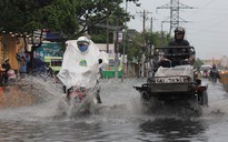 Sài Gòn lại ngập nặng sau cơn mưa lớn kéo dài hàng giờ
