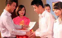 Trao học bổng Nguyễn Thái Bình - Báo Thanh Niên cho 20 sinh viên vượt khó học giỏi