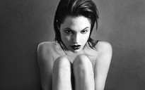 Ảnh khỏa thân năm 20 tuổi của Angelina Jolie được rao bán với giá rẻ