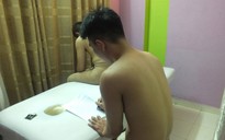 Bắt quả tang gần 20 nhân viên massage kích dục, bán dâm