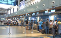 Sân bay Nội Bài, Tân Sơn Nhất phải viết check-in bằng tay và loa thông báo