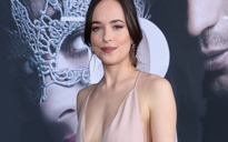 Dakota Johnson nóng bỏng ra mắt '50 sắc thái đen'