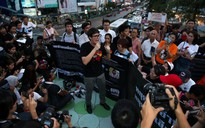 Cảnh sát Thái bị cấm ngăn cản tuần hành