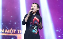 Ca sĩ Phi Nhung nói về việc 'khán giả' lên sân khấu đòi bồi thường vàng