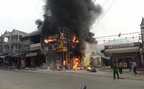 Cháy rụi cửa hàng điện máy