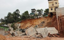 Sập kè ở Hạ Long, 5 hộ dân có nguy cơ mất nhà