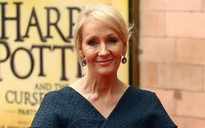 J.K. Rowling tiết lộ quá khứ bị bạo hành và lạm dụng tình dục