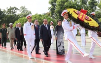 Lãnh đạo Đảng, Nhà nước đặt vòng hoa, tưởng niệm các anh hùng liệt sĩ