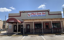 Nhiều chủ nhà hàng Việt ở Houston buồn xo trong dịch Covid-19: 'Ngày lời mấy chục USD'