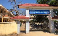 Chó xông vào trường cắn 6 học sinh bị thương