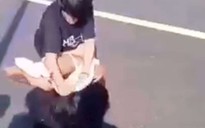 Quảng Nam: Nữ sinh lớp 7 bị lột đồ, đánh đập tới tấp trên cầu Bình Đào