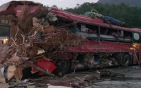 Xe khách đấu đầu xe tải ở Hòa Bình, 3 người chết, 37 người bị thương