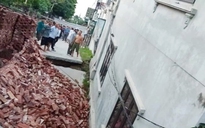 Hà Nội: Lại xuất hiện ‘hố tử thần’, nhiều ngôi nhà bị sụt lún, nứt toác