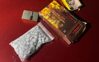 Phát hiện hàng trăm viên ma túy trong hộp thuốc cường dương