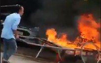 Nhân vật trong clip 'đốt xe ba gác’ gây phẫn nộ cộng đồng mạng bị phạt 3,5 triệu đồng