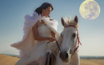 Bùi Lan Hương thể hiện cá tính âm nhạc rõ ràng trong MV 'Mặt Trăng'