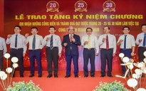 Vedan Việt Nam trao kỷ niệm chương cho 219 nhân viên thâm niên 20-25-30 năm