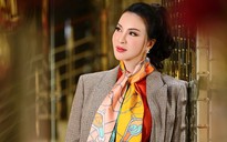 'Nữ hoàng ảnh lịch' Thanh Mai khoe vai trần gợi cảm