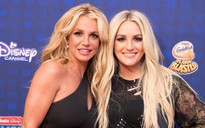 Em gái Britney Spears khóc trong cuộc phỏng vấn trên truyền hình khi nhắc đến chị