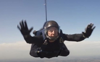 Tom Cruise thực hiện hơn 500 lần nhảy dù trong bom tấn ‘Mission: Impossible’