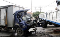 Tài xế xe tải tử vong sau tai nạn trên QL22