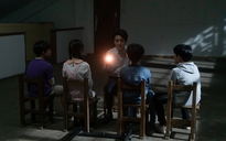 'Con lắc tà thuật': Phim kinh dị lên án nạn bắt nạt học đường