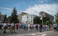 Người dân miền đông Ukraine biểu tình phản đối phe ly khai