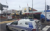 Một người đốt ngân hàng ở Úc, 21 người bị thương