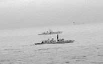 Tàu chiến Nga áp sát vùng biển, Anh cử tàu chiến đi kèm