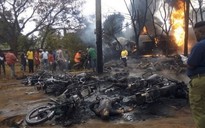 Nổ xe bồn ở Tanzania, ít nhất 57 người chết vì hôi của
