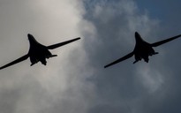 Oanh tạc cơ Mỹ và máy bay do thám Trung Quốc áp sát Đài Loan