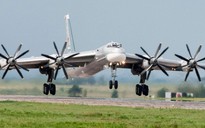 Oanh tạc cơ Nga Tu-95 ‘điều khiển’ UAV đánh lạc hướng mục tiêu