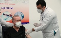 Trung Quốc giành lợi thế trước phương Tây trong cuộc đua cung ứng vắc xin Covid-19