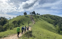 Cần lưu ý gì khi đi trekking và chọn nơi cắm trại vào ngày mưa?