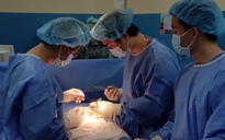 Ca phẫu thuật nghẹt thở: cắt bỏ ruột hoại tử cho thai phụ, giữ thai nhi an toàn