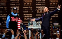 McGregor thắng 'võ mồm' Mayweather tập 1