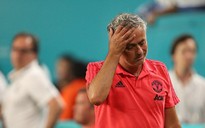 HLV Mourinho: 'M.U chỉ cố sống sót để ra về cho vui vẻ'